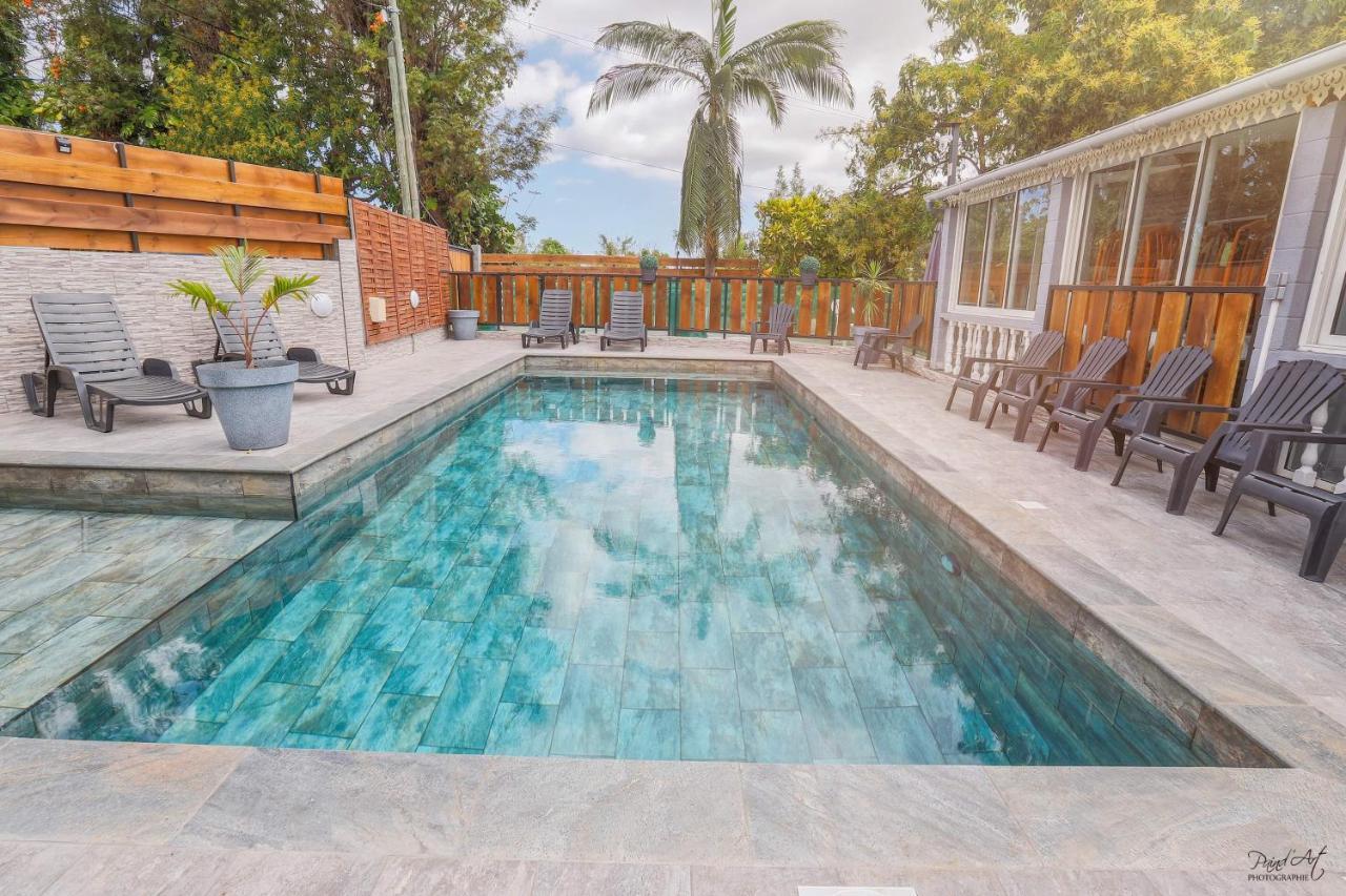 L'Avocat 1 Avec Piscine Chauffee Et Jacuzzi A Partager Villa Le Tampon Bagian luar foto