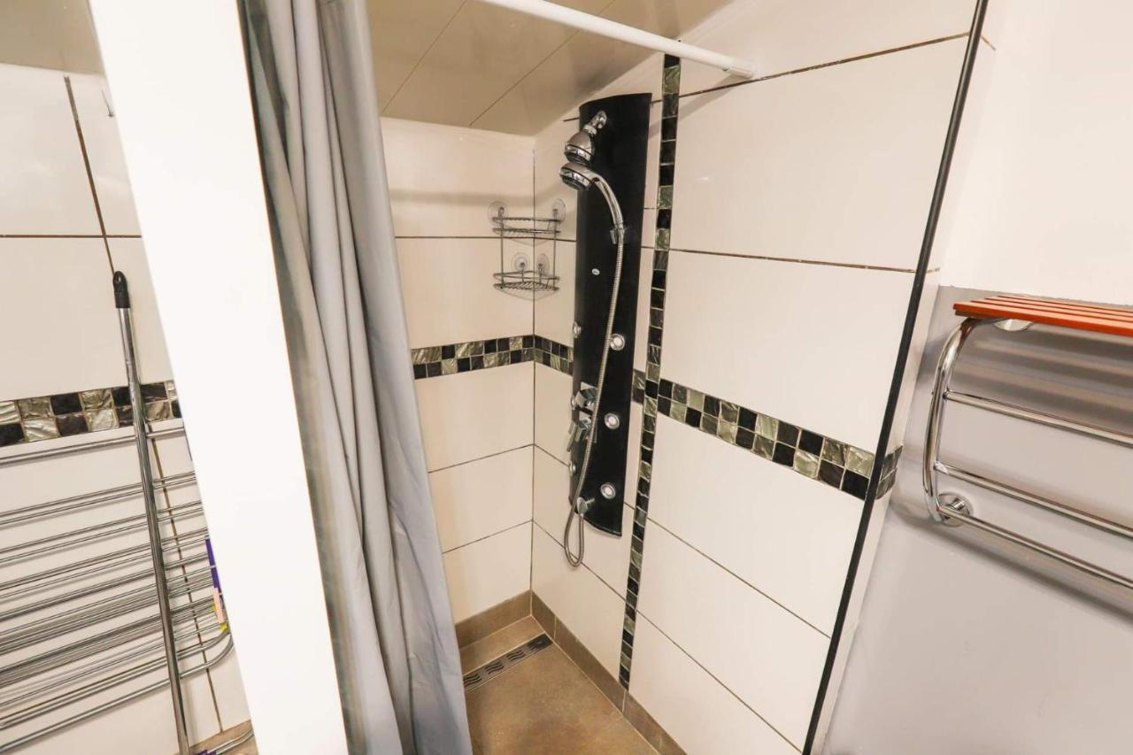 L'Avocat 1 Avec Piscine Chauffee Et Jacuzzi A Partager Villa Le Tampon Bagian luar foto