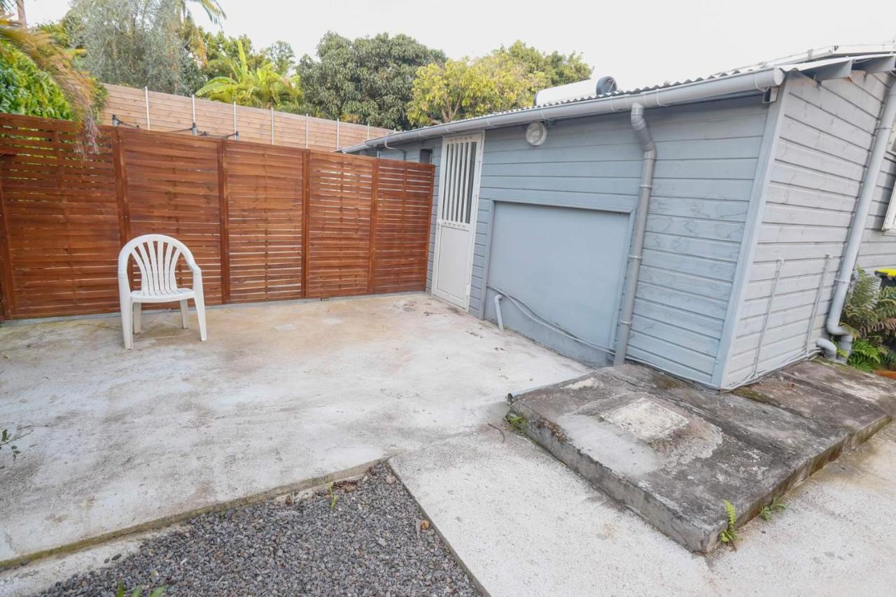L'Avocat 1 Avec Piscine Chauffee Et Jacuzzi A Partager Villa Le Tampon Bagian luar foto